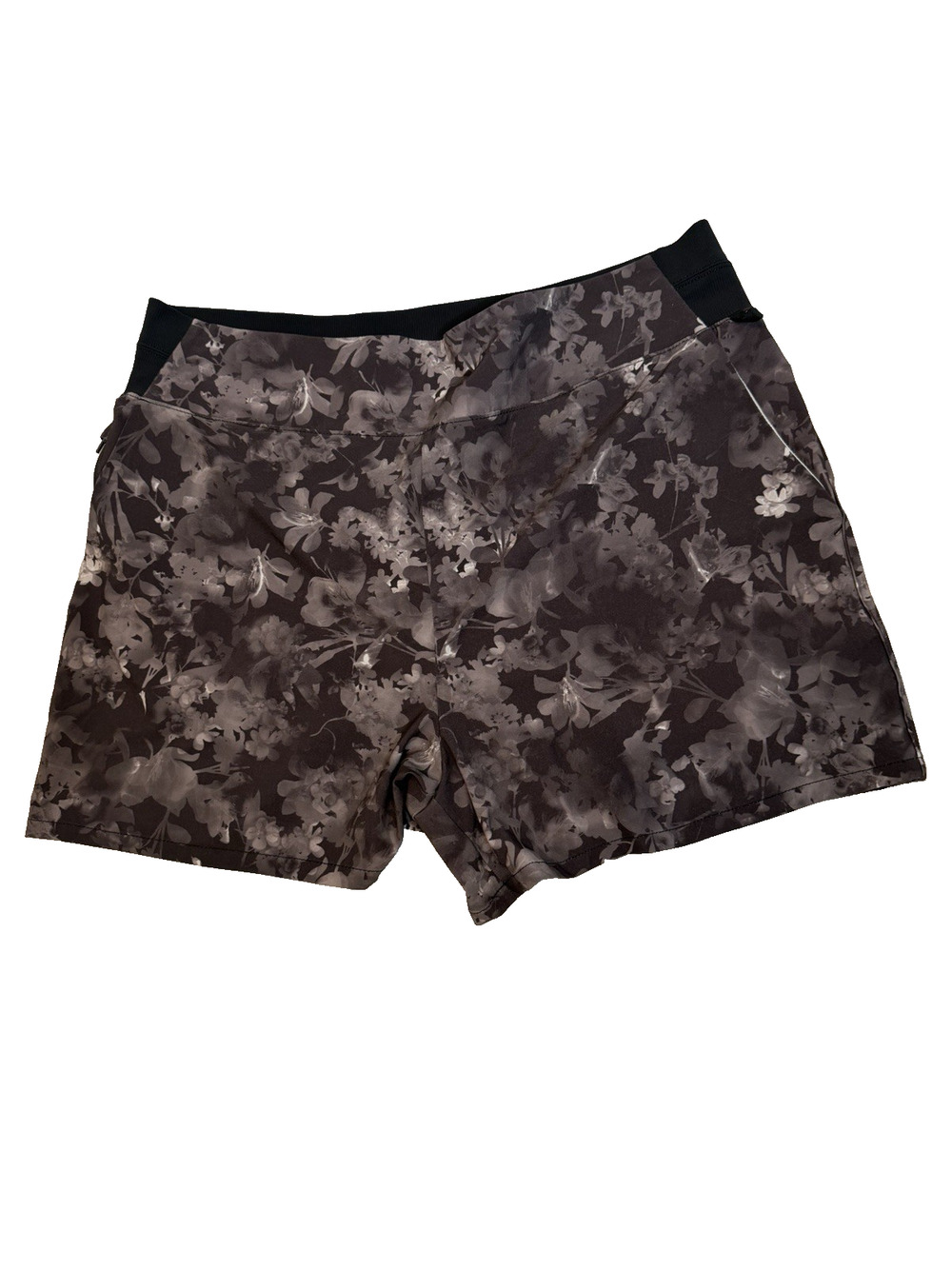 Athleta Women’s Workout Shorts Size 18 Gray & Black Floral Print Stretch Pockets